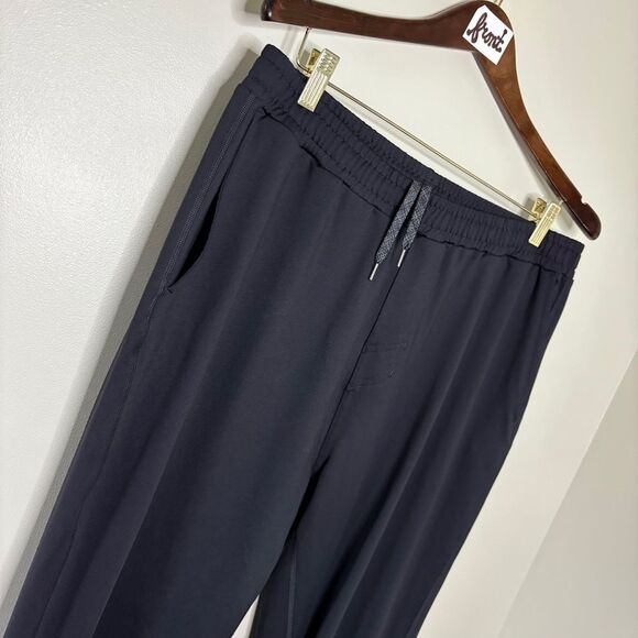 Vuori XL Black Jogger Pants Athletic Sporty Preppy Luxury Athleisure Old Money